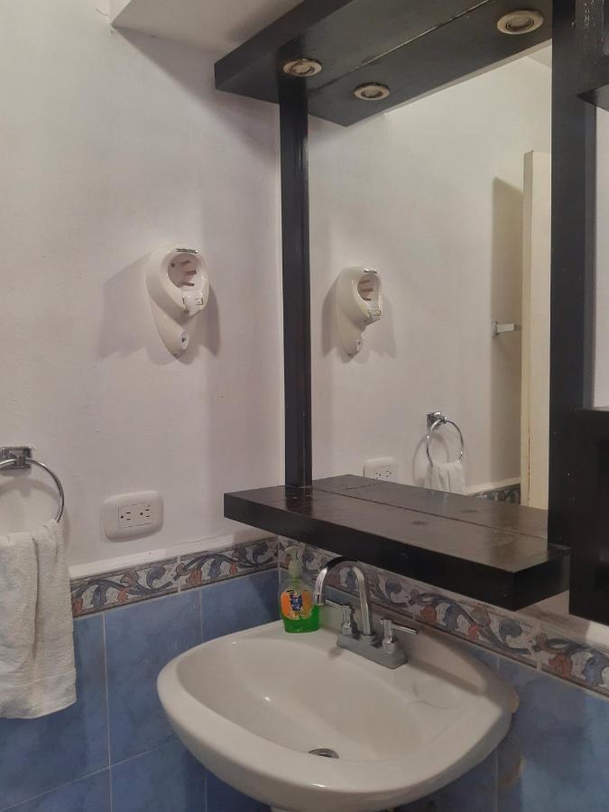 Suites & Apartments San Benito - Flats San Salvador Zewnętrze zdjęcie