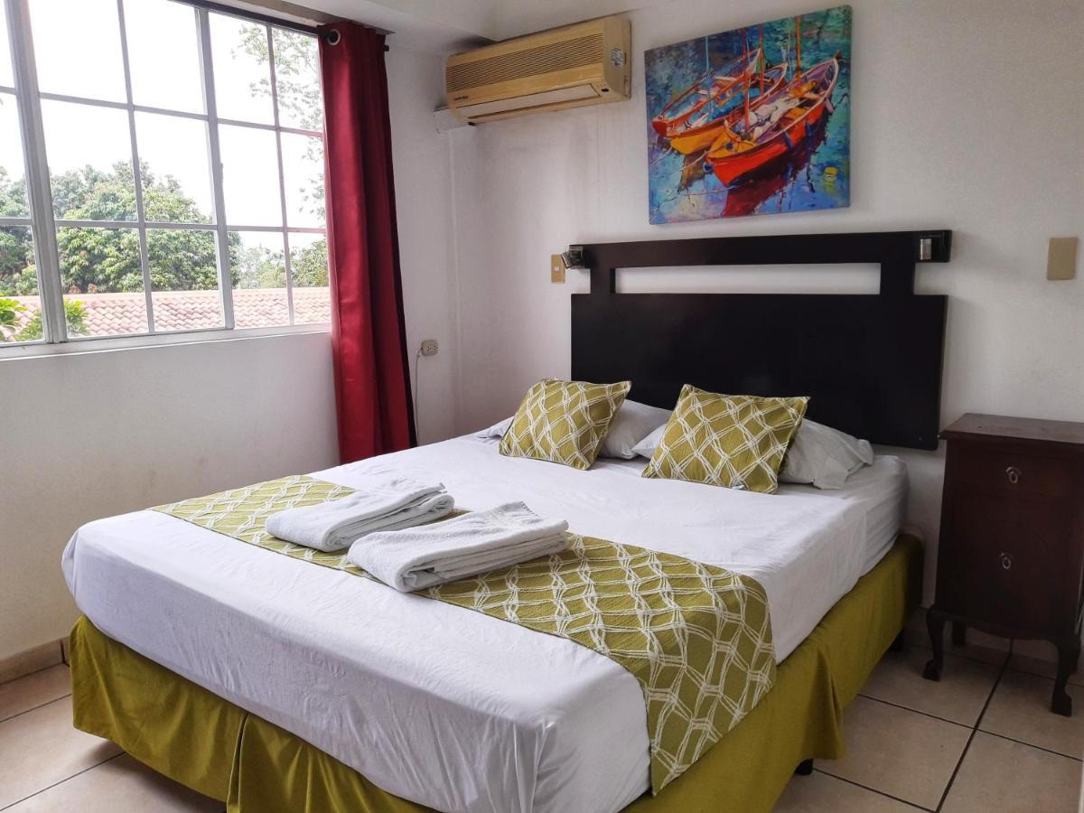 Suites & Apartments San Benito - Flats San Salvador Zewnętrze zdjęcie