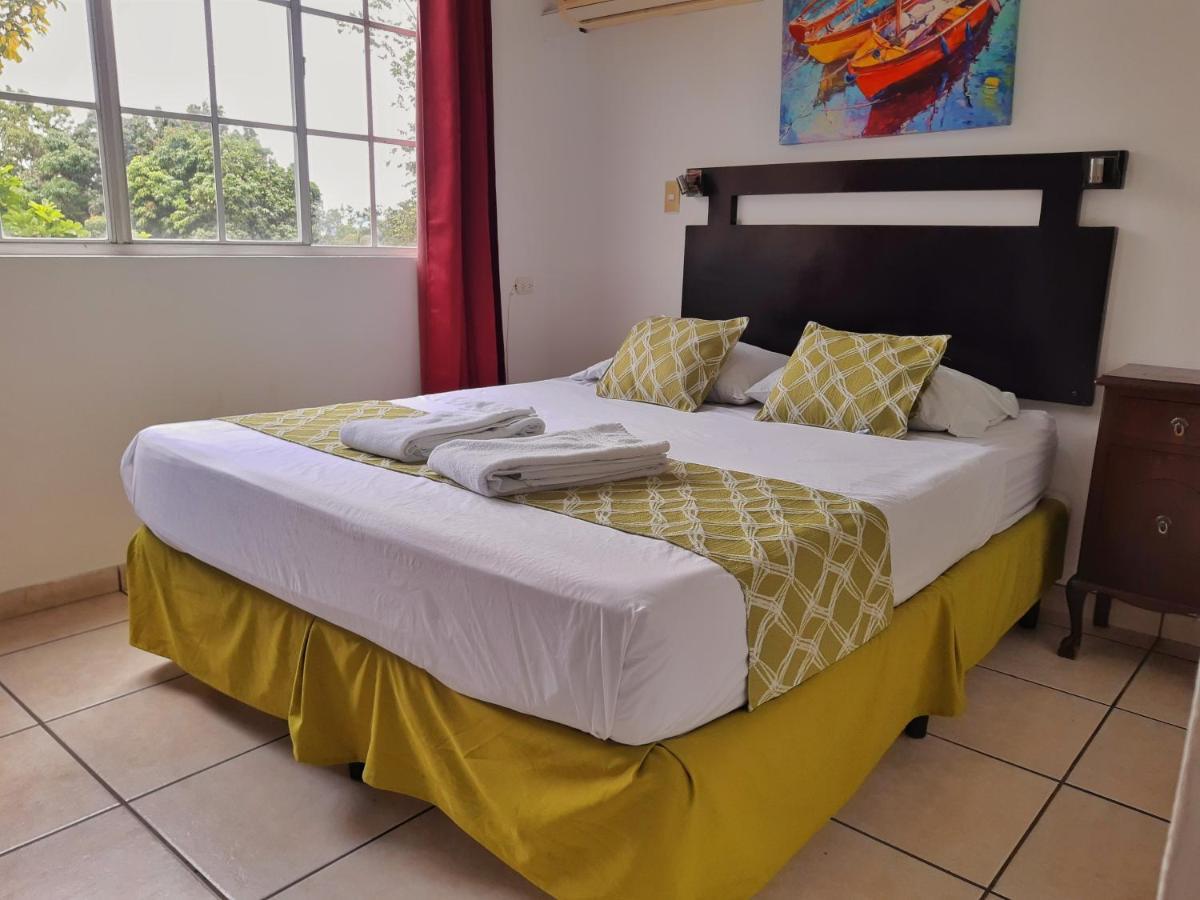 Suites & Apartments San Benito - Flats San Salvador Zewnętrze zdjęcie